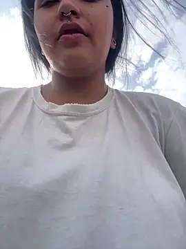 Snapshot of _luna_torres chatting on 03/03/26, 12:44 luna torres online show from 03/03/26, 12:44