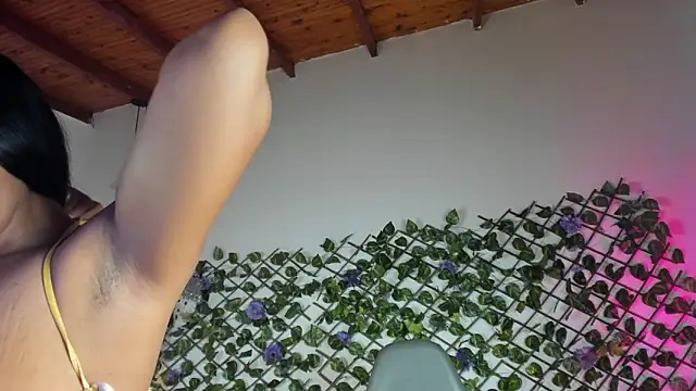 chantall smith online show from 12/19/24, 02:24