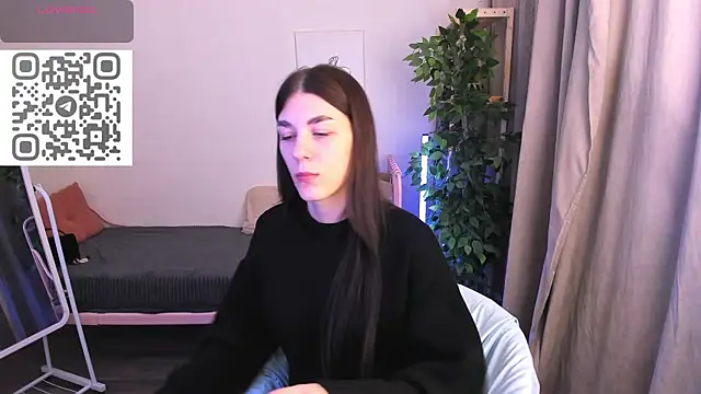 toooyour online show from 10/14/25, 10:10