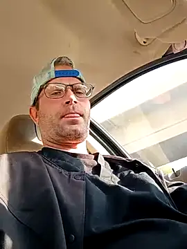 Snapshot of crazycam619 chatting on 11/03/25, 10:53 crazycam619 online show from 11/03/25, 10:53