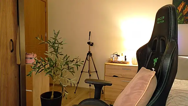 joycesilver online show from 01/19/26, 08:51