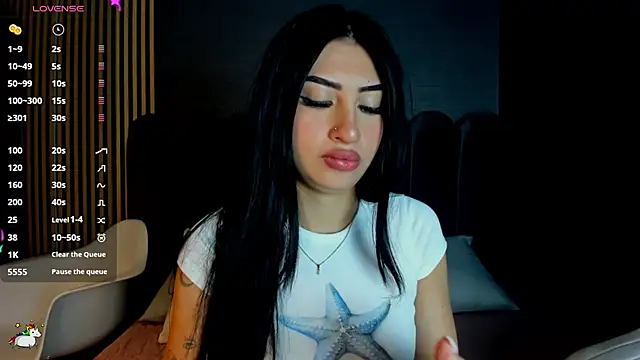 Nicolette ks  online show from 02/06/26, 06:07