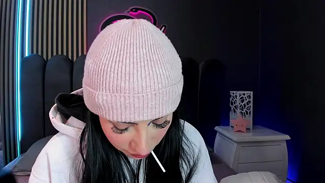 Nicolette ks  online show from 05/23/26, 05:34