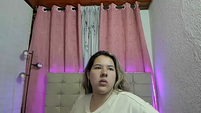 LinaBrowm online show from 03/20/25, 07:57