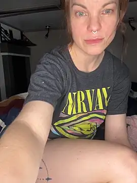 Snapshot of wildefaye chatting on 12/15/25, 10:03 wildefaye online show from 12/15/25, 10:03