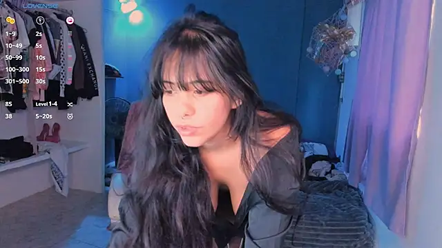 AllisonCatUwU online show from 12/08/24, 09:08