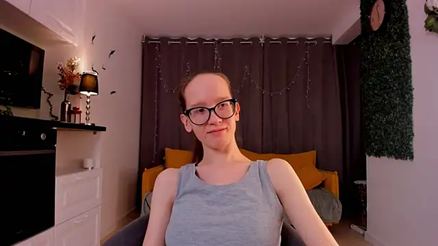 BettyBrowni online show from 02/05/25, 04:03