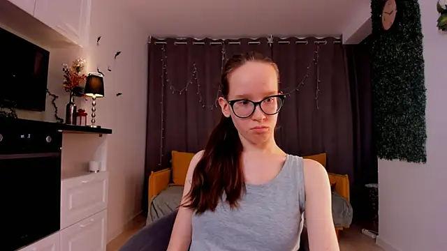 BettyBrowni online show from 02/05/25, 07:10