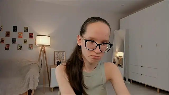 BettyBrowni online show from 03/17/25, 07:15