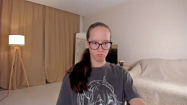 BettyBrowni online show from 10/17/25, 04:09