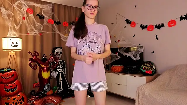 BettyBrowni online show from 11/02/25, 04:09