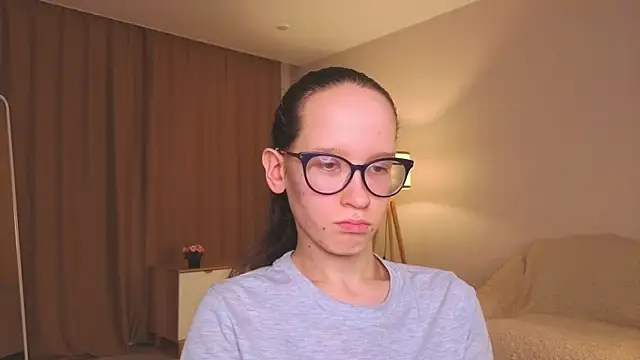 BettyBrowni online show from 12/13/25, 08:47