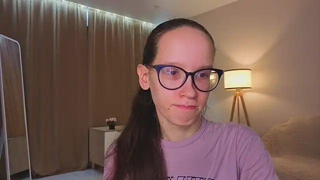 BettyBrowni online show from 12/19/25, 04:14