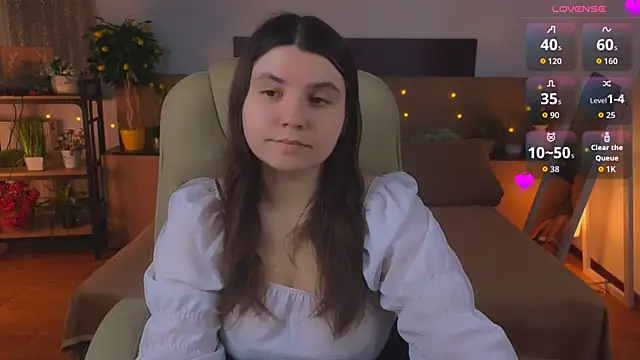 Viola  Shy online show from 05/26/26, 09:44