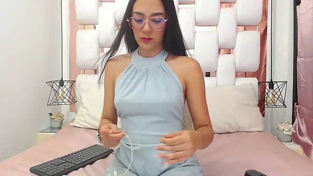 EmmyCruzZ online show from 09/11/25, 07:03