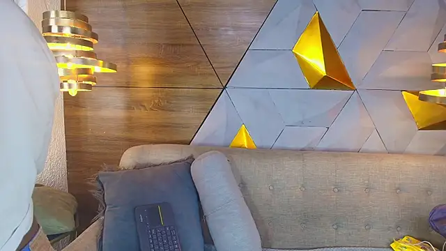 sarah banks1 online show from 03/20/25, 07:04