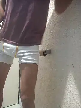 Leonul online show from 10/22/25, 01:50