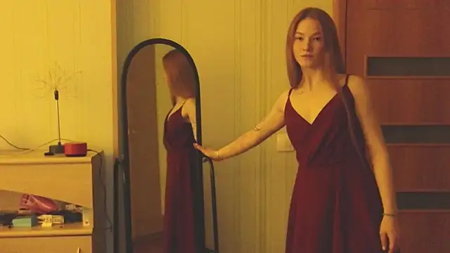 Snapshot of erikabrian chatting on 01/12/25, 05:44 erikabrian online show from 01/12/25, 05:44