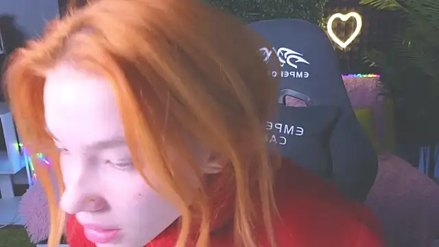 Snapshot of erikabrian chatting on 10/03/25, 01:35 erikabrian online show from 10/03/25, 01:35