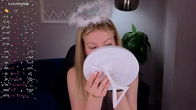 Sarra Cooper online show from 01/20/25, 01:18