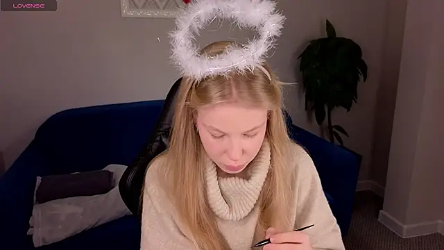 Sarra Cooper online show from 02/19/25, 01:18