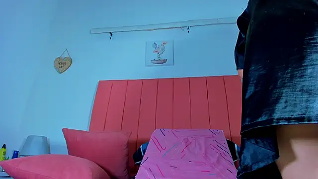 valen rose0 online show from 01/21/25, 12:07