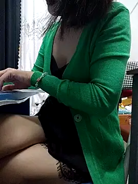 Haralushiaaa online show from 11/04/25, 03:44