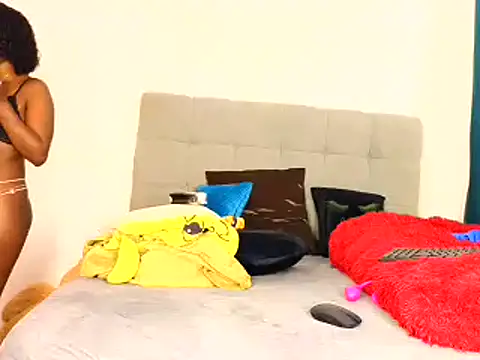 Snapshot of Sexxy_mariana chatting on 09/19/25, 11:44 Sexxy mariana online show from 09/19/25, 11:44