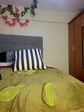 Snapshot of Sexxy_mariana chatting on 10/23/25, 08:40 Sexxy mariana online show from 10/23/25, 08:40