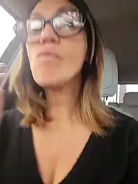 Snapshot of JasmineNoir2 chatting on 01/11/25, 11:56 JasmineNoir2 online show from 01/11/25, 11:56