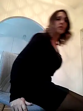 Snapshot of JasmineNoir2 chatting on 02/15/25, 02:55 JasmineNoir2 online show from 02/15/25, 02:55