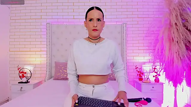 Coco Balenciaga  online show from 03/11/26, 11:49