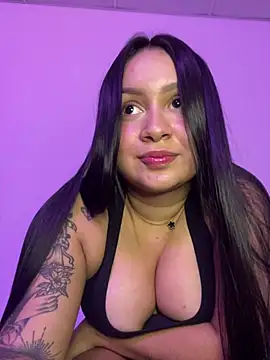 Pretty Isadora online show from 03/15/25, 12:04