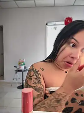 Pretty Isadora online show from 03/21/25, 08:50