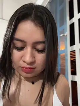 Pretty Isadora online show from 09/23/25, 11:30