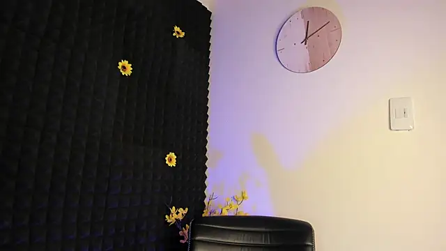 on tefa online show from 02/09/25, 08:13