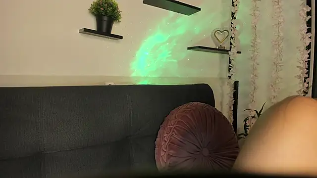 on tefa online show from 02/13/25, 09:27