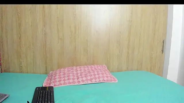 on tefa online show from 03/25/26, 09:21