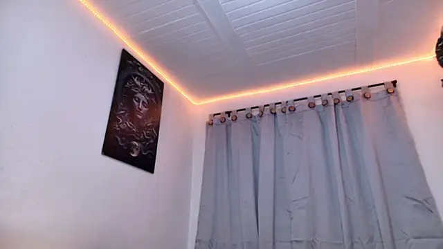 Stefhania susej online show from 10/06/25, 06:22