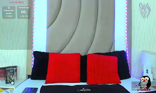 ThyaraJhons online show from 09/18/25, 12:07