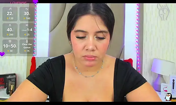 ThyaraJhons online show from 10/08/25, 12:14