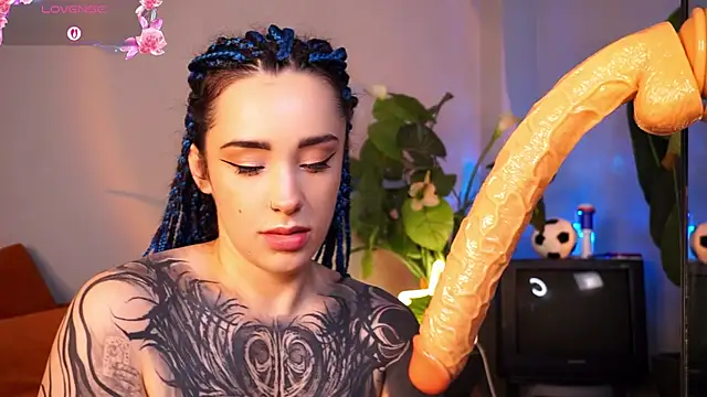 Snapshot of EvaCanton chatting on 07/02/26, 02:55 EvaCanton online show from 07/02/26, 02:55