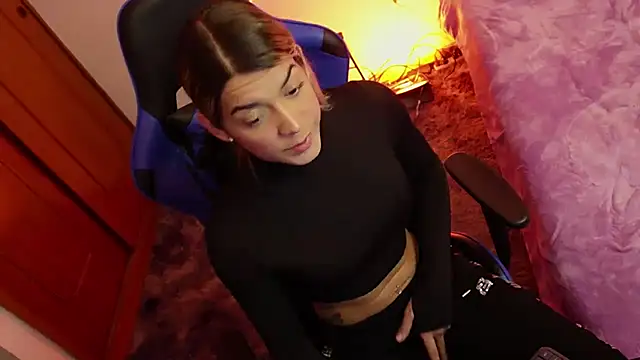 tay ler3 online show from 02/07/25, 06:03