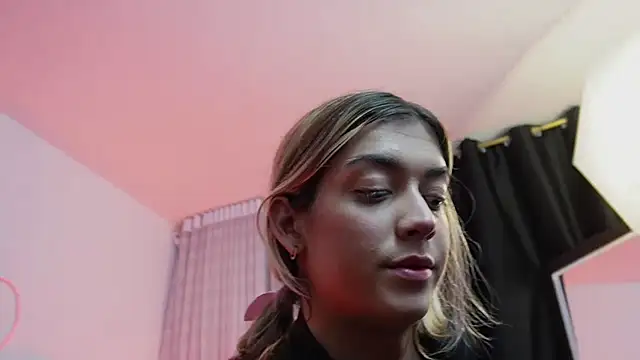 tay ler3 online show from 02/18/25, 11:08