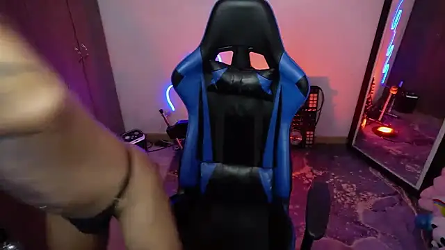 tay ler3 online show from 04/10/26, 03:01