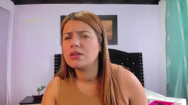 Snapshot of Alexandra_Torress chatting on 10/04/25, 03:21 Alexandra Torress online show from 10/04/25, 03:21