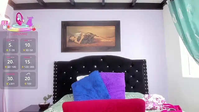 Snapshot of Alexandra_Torress chatting on 10/14/25, 04:19 Alexandra Torress online show from 10/14/25, 04:19