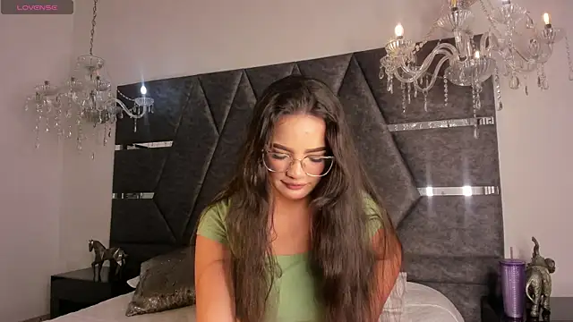 IsabellaGrey19 online show from 09/22/25, 07:05