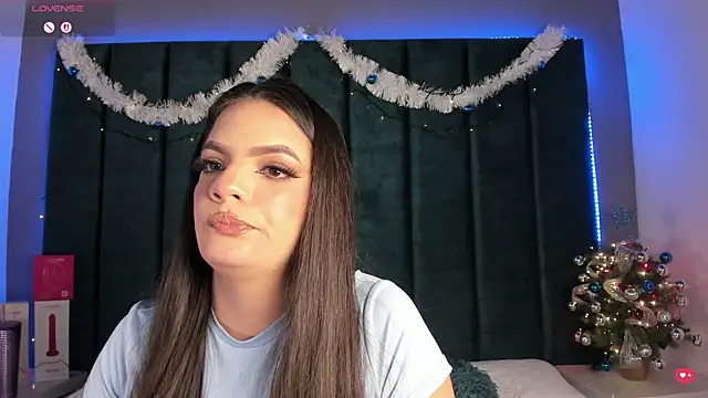 IsabellaGrey19 online show from 12/16/25, 07:52