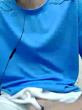 Snapshot of YAY-1 chatting on 12/03/24, 11:22 YAY-1 online show from 12/03/24, 11:22